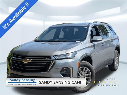 Used 2023 Chevrolet Traverse LT FWD image 1