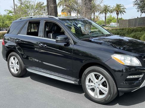 Used 2015 Mercedes-Benz ML 350 4MATIC w/ Premium 1 Package image 26