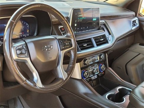 Used 2022 Chevrolet Tahoe Z71 w/ Luxury Package image 9