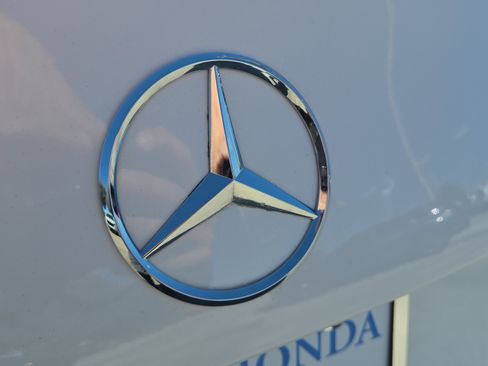 Used 2024 Mercedes-Benz C 300 Sedan image 39
