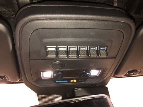 Used 2021 Ford Bronco Badlands image 26