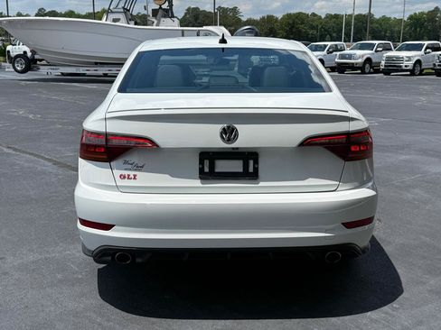 Used 2019 Volkswagen Jetta GLI Autobahn FWD image 4