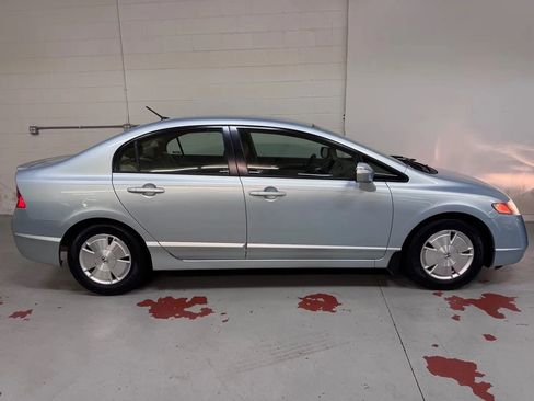 Used 2006 Honda Civic Hybrid Sedan image 2