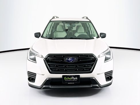 Used 2022 Subaru Forester image 2