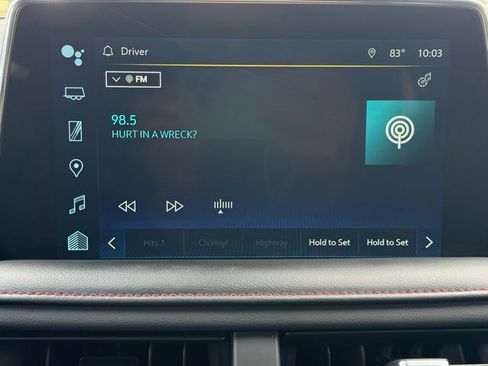 Used 2022 Chevrolet Suburban RST w/ Luxury Package RWD image 8