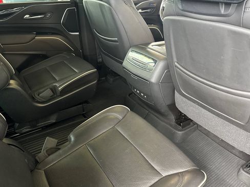 Used 2021 Cadillac Escalade ESV Sport w/ Driver Assist Tech Package AWD/4WD image 16