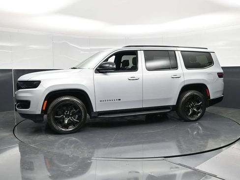 Certified 2024 Jeep Wagoneer Series II AWD/4WD image 9