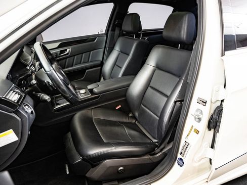 Used 2012 Mercedes-Benz E 350 4MATIC Sedan image 23