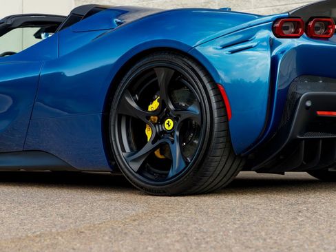 Used 2023 Ferrari SF90 Spider AWD/4WD image 82