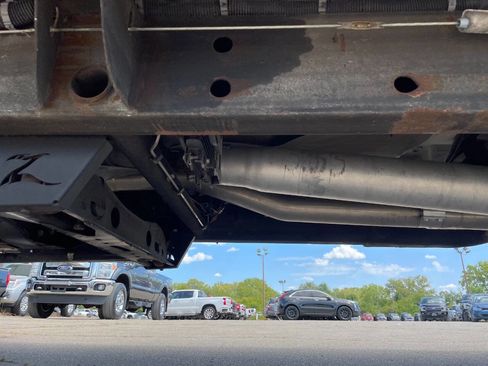 Used 2019 GMC Sierra 3500 Denali w/ Duramax Plus Package image 16