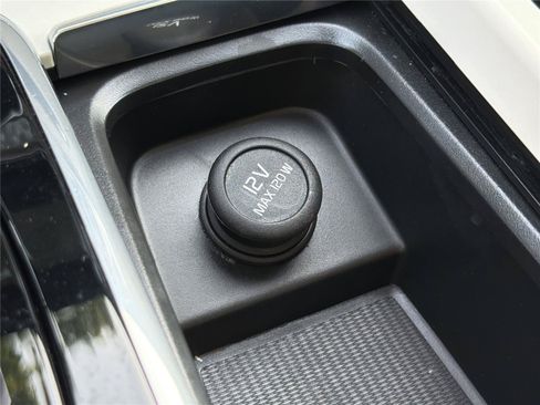 Used 2023 Volvo S60 B5 Core FWD image 30