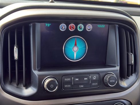 Used 2017 Chevrolet Colorado Z71 image 16