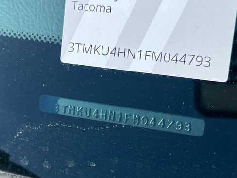 Used 2015 Toyota Tacoma PreRunner image 22