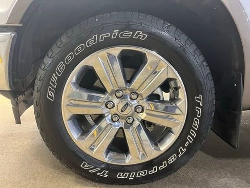 Used 2019 Ford F150 Lariat image 28