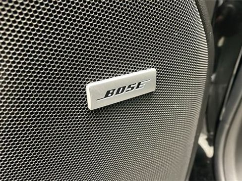 Certified 2022 GMC Yukon SLT w/ SLT Luxury Package image 10