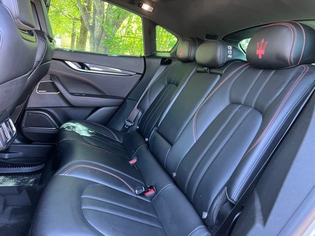 Used 2017 Maserati Levante S AWD/4WD image 17