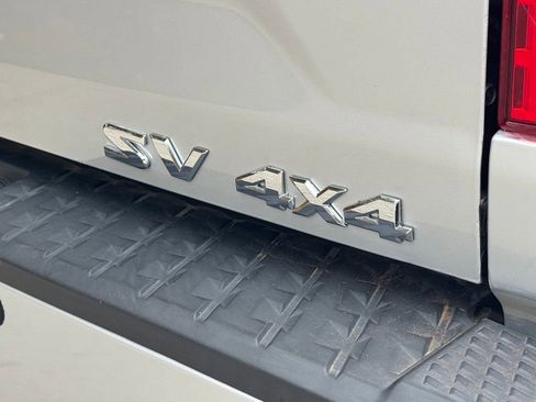 Used 2018 Nissan Titan SV w/ SV Convenience Package image 7