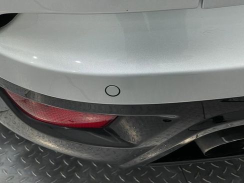 Used 2017 Land Rover Range Rover Sport SVR image 13