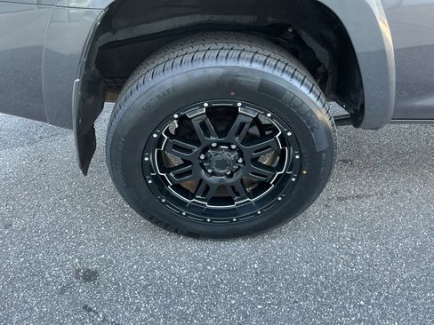 Used 2019 Toyota 4Runner SR5 Premium AWD/4WD image 27