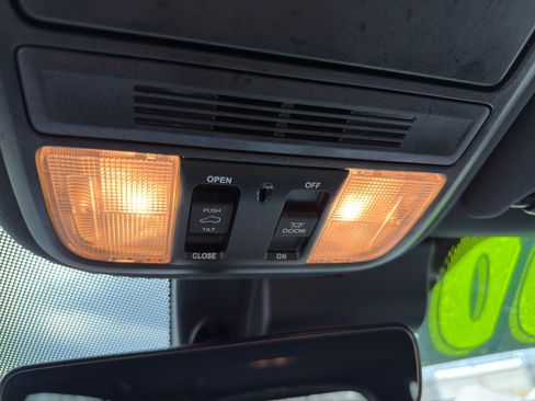 Used 2023 Honda Passport EX-L image 29