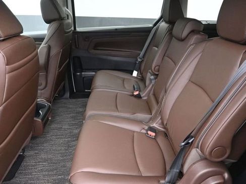 New 2026 Honda Odyssey Touring image 19
