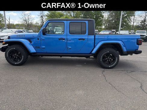 Used 2021 Jeep Gladiator Sport AWD/4WD image 2