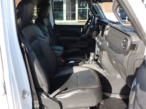 Used 2020 Jeep Wrangler Unlimited Sahara image 49