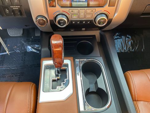 Used 2018 Toyota Tundra Platinum AWD/4WD image 39
