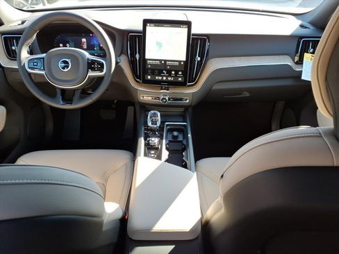 New 2026 Volvo XC60 B5 Core image 9