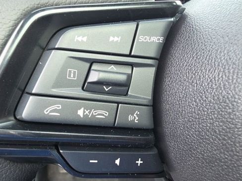 Used 2025 Subaru Forester Premium AWD/4WD image 12