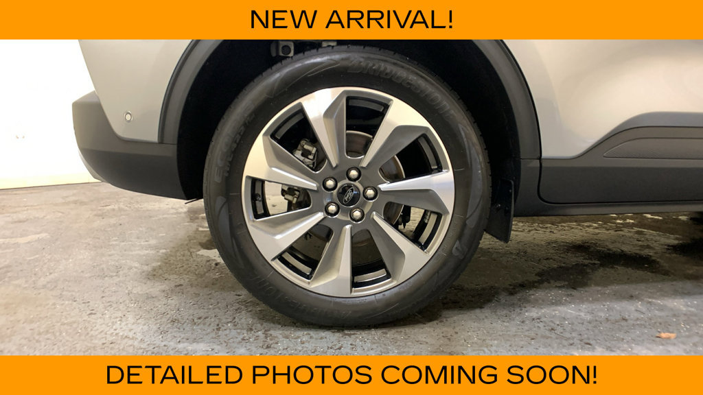 Certified 2023 Ford Escape Platinum w/ Premium Technology Package AWD/4WD image 15