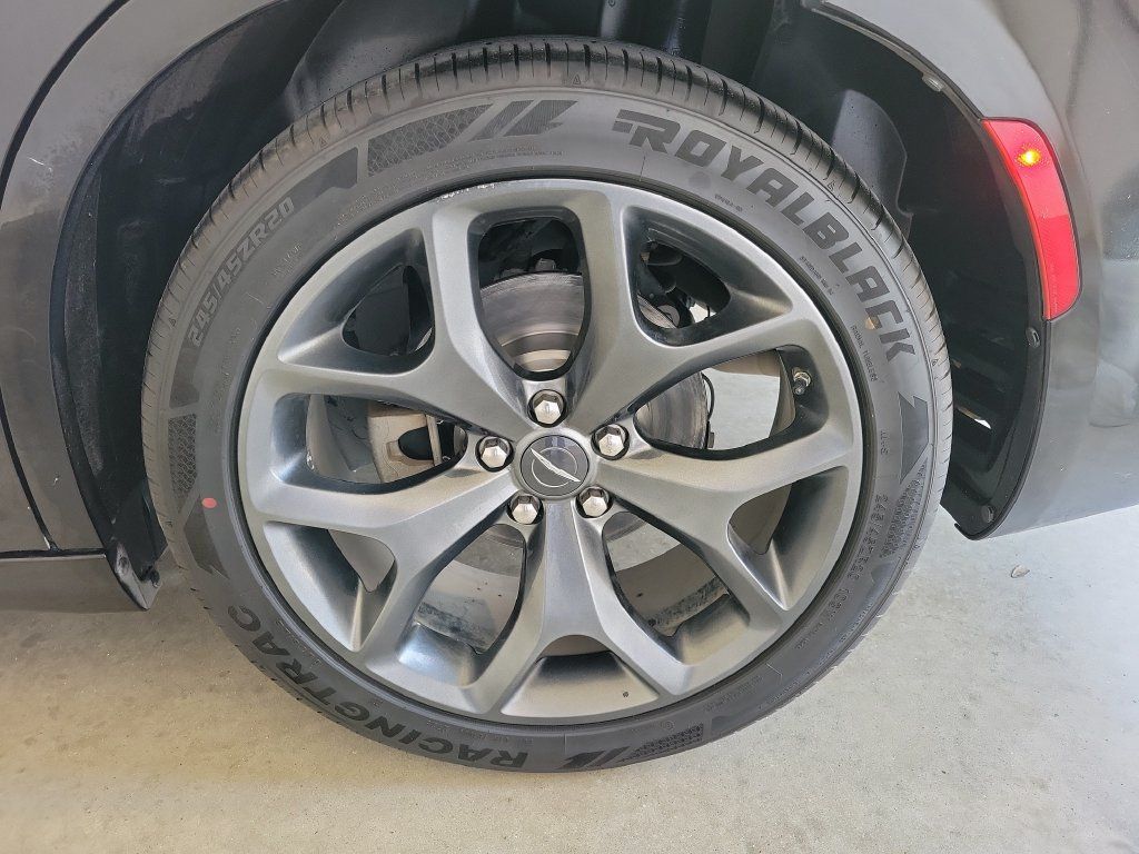 Used 2022 Chrysler 300 S RWD image 10