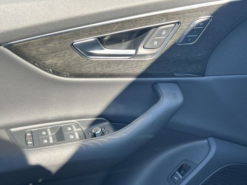 Used 2022 Audi Q7 3.0T Premium Plus image 15