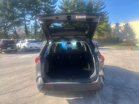 Used 2025 Toyota RAV4 XLE image 30