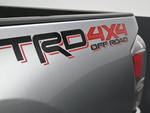 Certified 2023 Toyota Tacoma TRD Off-Road w/ TRD Premium Off Road Package image 22