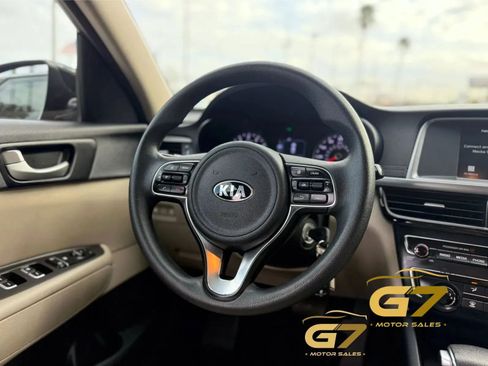 Used 2018 Kia Optima LX w/ 17" Alloy Wheels Package FWD image 16