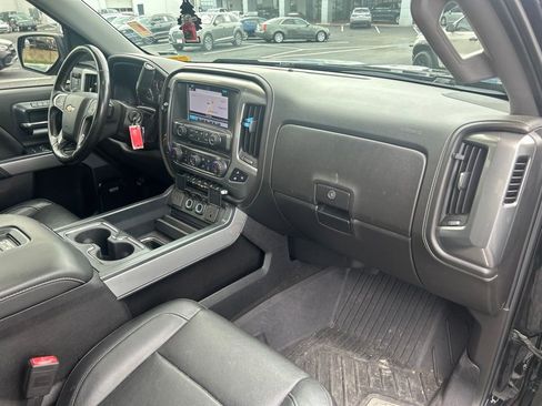 Used 2018 Chevrolet Silverado 1500 LTZ Z71 w/ LTZ Plus Package AWD/4WD image 44