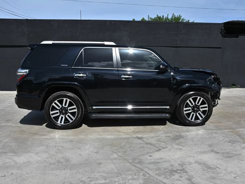 Used 2022 Toyota 4Runner Limited RWD image 6