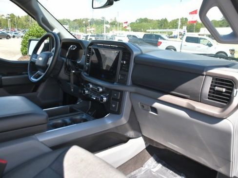 Used 2024 Ford F150 XLT w/ Mobile Office Package image 27