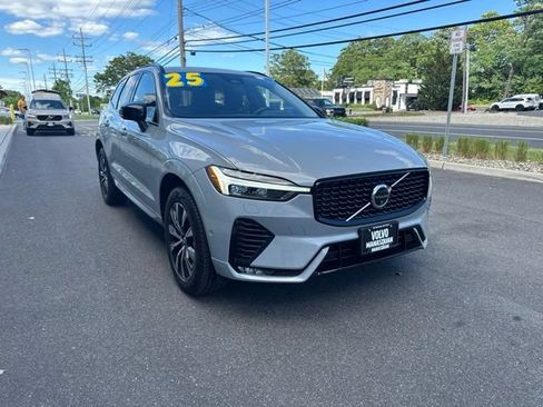 Certified 2025 Volvo XC60 B5 Plus AWD/4WD image 6