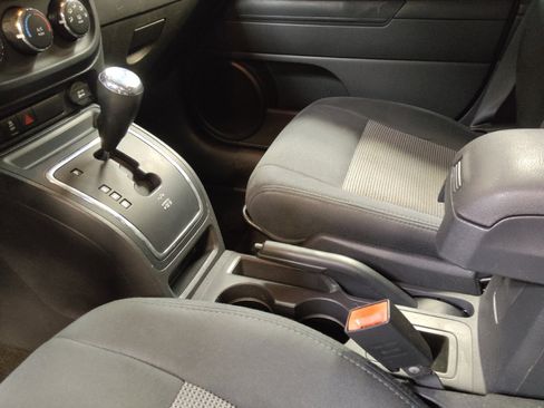 Used 2016 Jeep Patriot Sport w/ Power Value Group FWD image 26