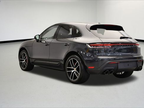 Used 2024 Porsche Macan S image 3