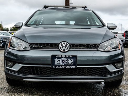 Used 2017 Volkswagen Golf S image 5