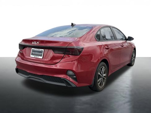 Certified 2023 Kia Forte LXS FWD image 7
