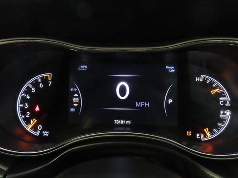 Used 2015 Jeep Grand Cherokee Limited w/ Luxury Group II image 22