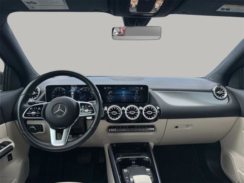 Used 2021 Mercedes-Benz GLA 250 image 21
