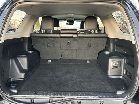 Used 2024 Toyota 4Runner TRD Off-Road Premium image 28