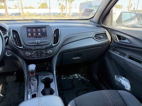 Used 2022 Chevrolet Equinox RS image 24