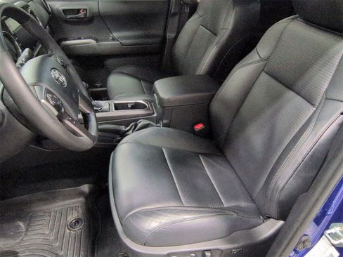 Used 2023 Toyota Tacoma TRD Off-Road w/ TRD Premium Off Road Package image 23