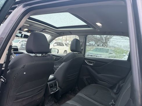 Used 2023 Subaru Forester Premium image 9